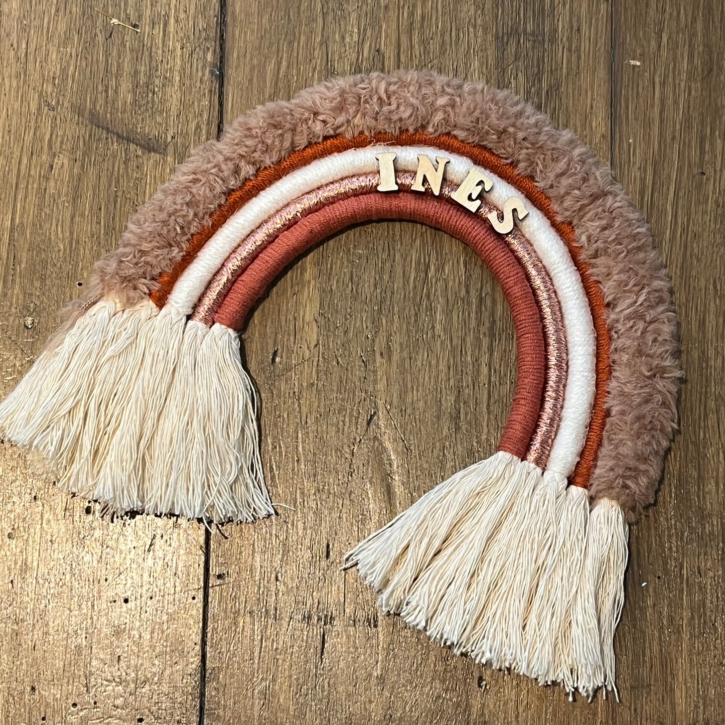 Arc-en-ciel macramé