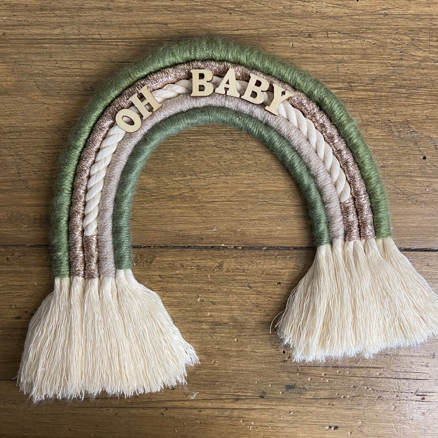 Arc-en-ciel macramé