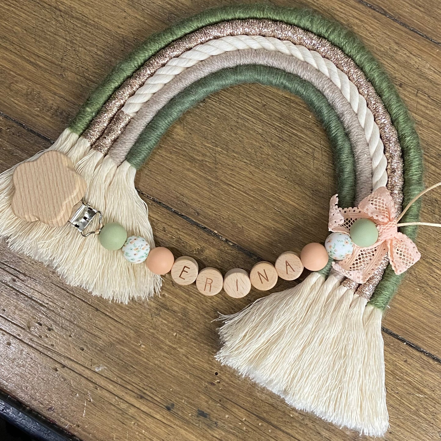 Arc-en-ciel macramé