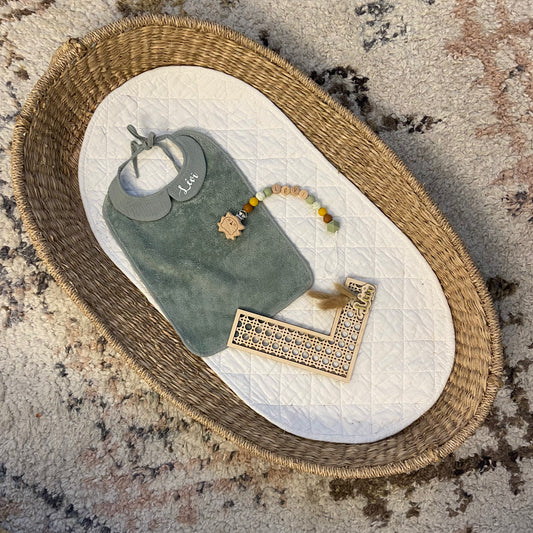 Bavoir vert pour baby 2 Laurie & Logan