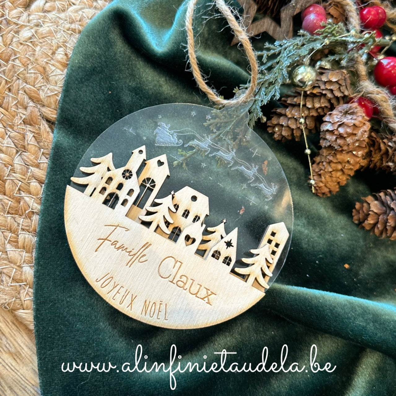 Boule village de Noël