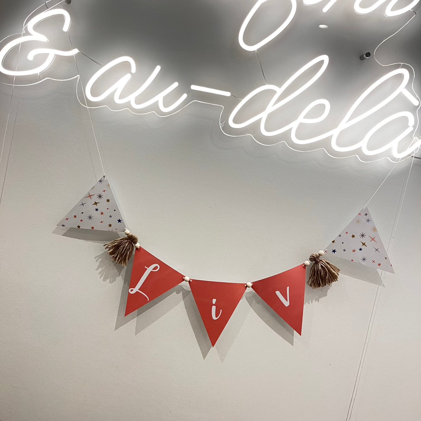 Guirlande de fanions en papier cartonné