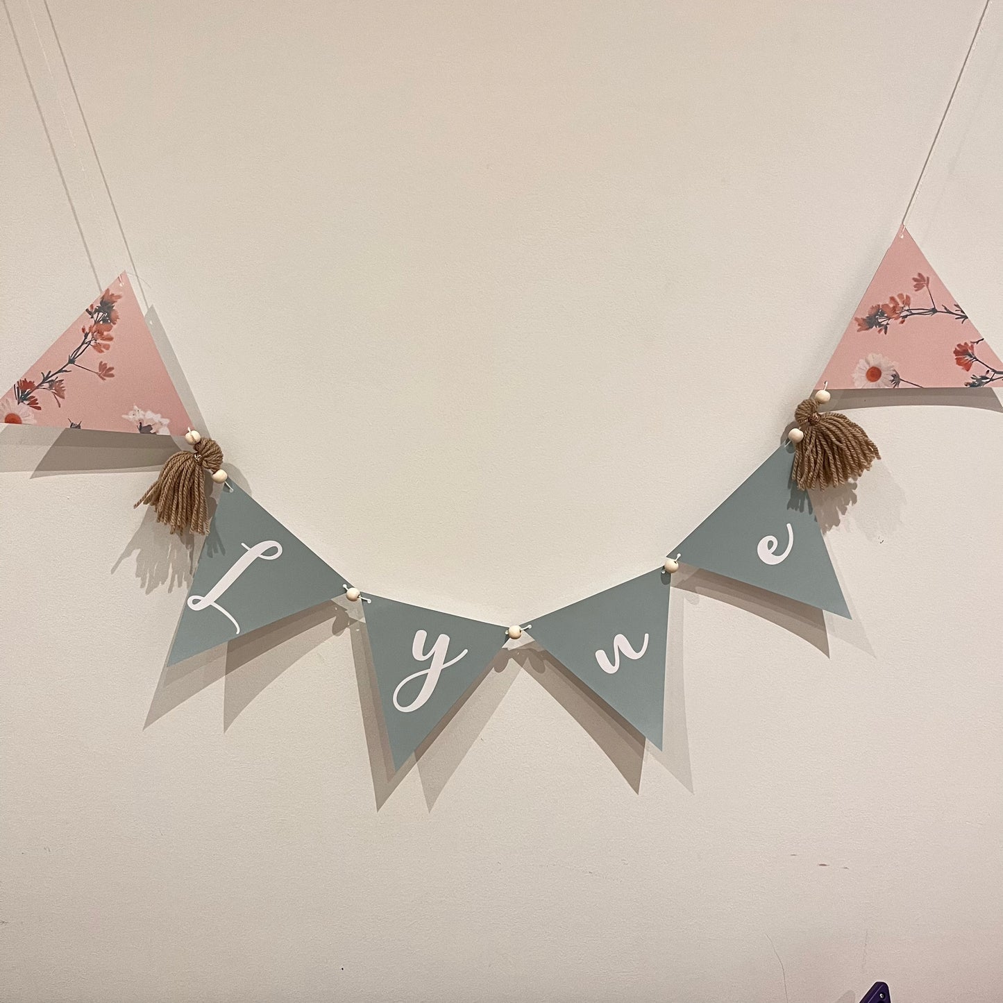 Guirlande de fanions en papier cartonné